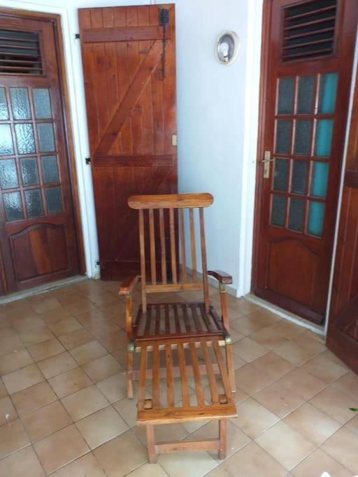 Maison Creole Chaleureuse Avec Stationnement Ле-Гозье Экстерьер фото